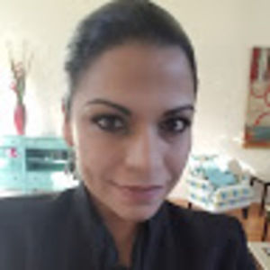 Meet your Posher, Dafne